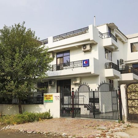 Capital O The Nest Expo Near Pvr Ansal Plaza Greater Noida Hotel Exterior photo