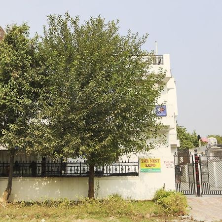 Capital O The Nest Expo Near Pvr Ansal Plaza Greater Noida Hotel Exterior photo