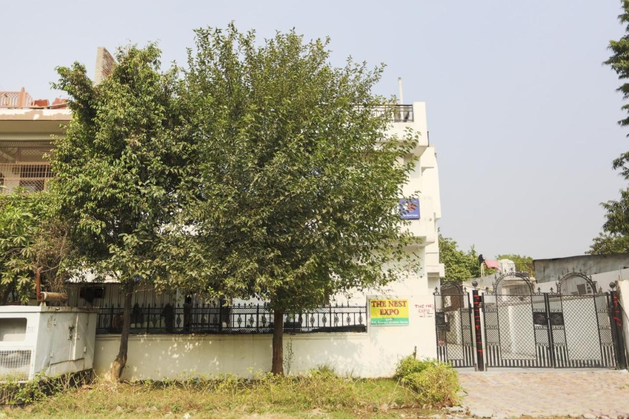 Capital O The Nest Expo Near Pvr Ansal Plaza Greater Noida Hotel Exterior photo