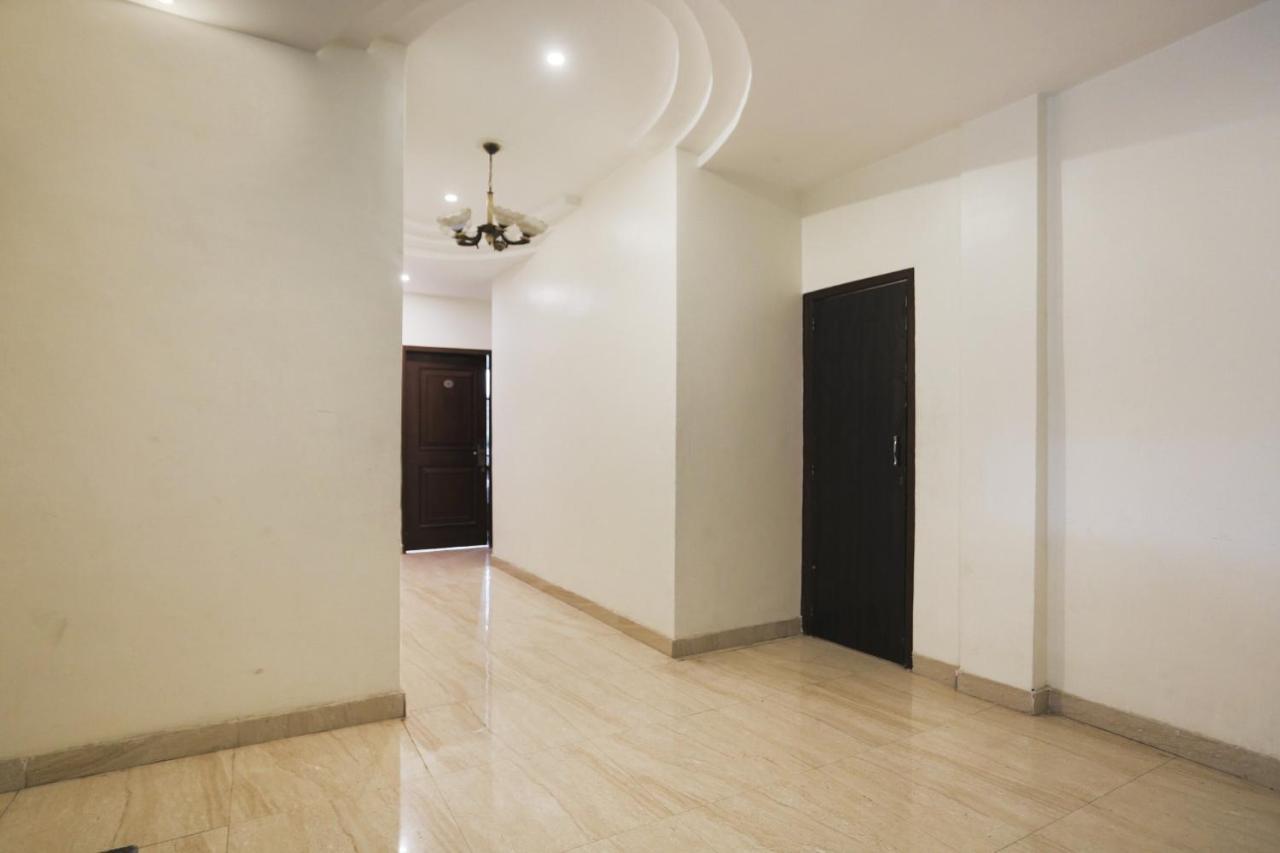Capital O The Nest Expo Near Pvr Ansal Plaza Greater Noida Hotel Exterior photo