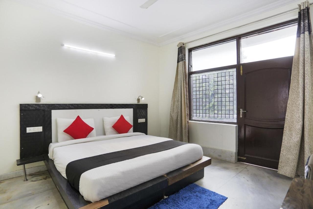 Capital O The Nest Expo Near Pvr Ansal Plaza Greater Noida Hotel Exterior photo